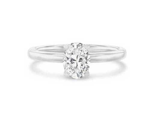 18 Karaat witgouden ring met een 3,00 ct ovaalvormige diamant