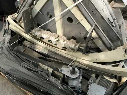 Lot de piese de mașină demontate