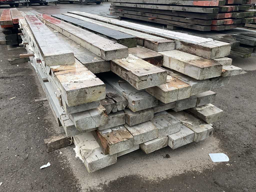 Scrap wood beam (40x)