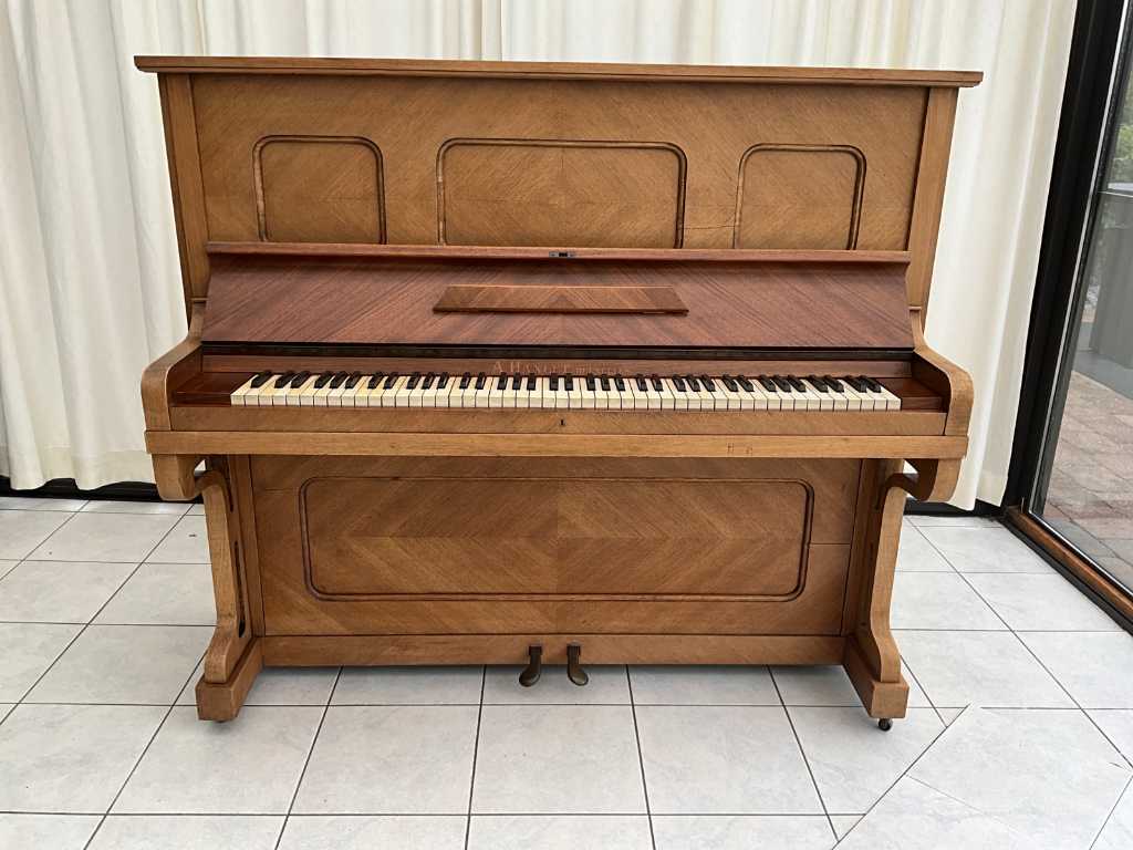 A.Hamlet Piano
