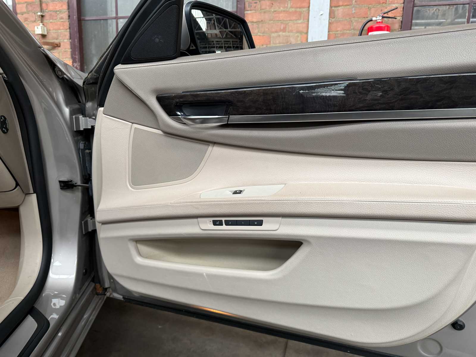 BMW 750i xDrive High 4.4 V8 Executive 408pk 2010 7-Serie, L-524-ZV