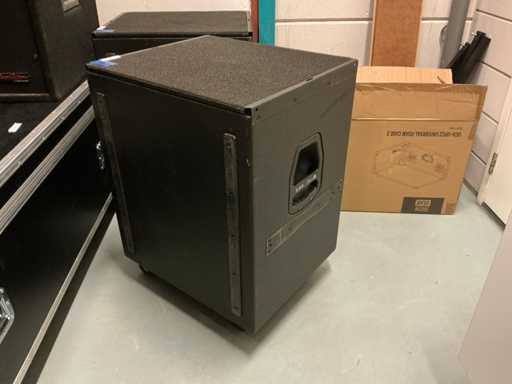 2011 D&B Audiotechnik Q-SUB Subwoofer na kółkach (2x)