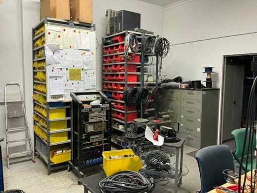 Elektronikwerkstatt komplett mit Inhalt