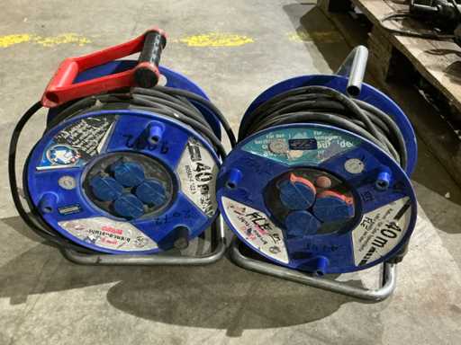 Brennenstuhl Verlängerungskabelspulen und -kabel (2x)