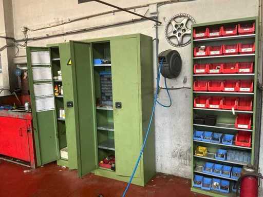 Divers meubles d’atelier en métal (3x)