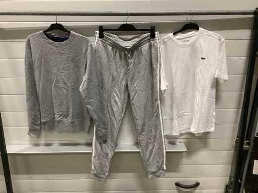 Paletten-gebrandete Kleidung (301x)