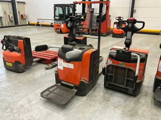 Toyota LPE200 Wagonik Paletowy 2018 z koniem