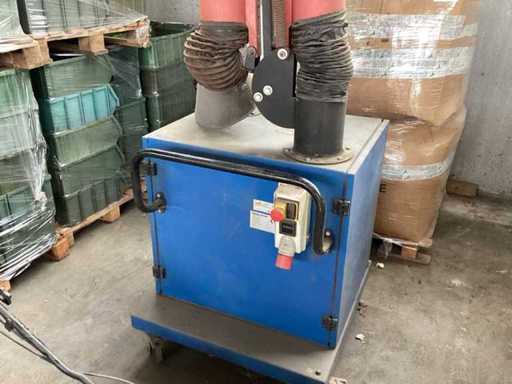Fume extractor