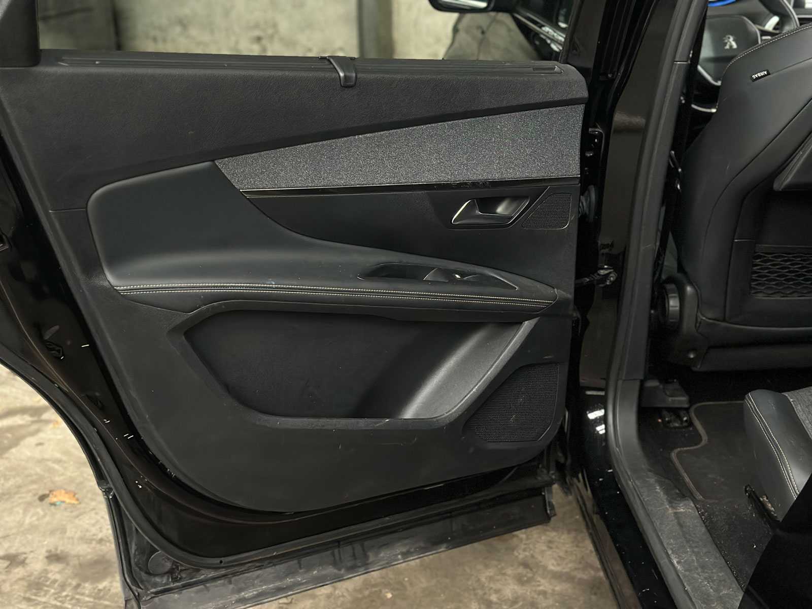 Peugeot 5008 1.2 PureTech Blue Lease GT-Line 131pk 2020, J-762-BF