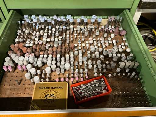 Serie de unelte de șlefuire