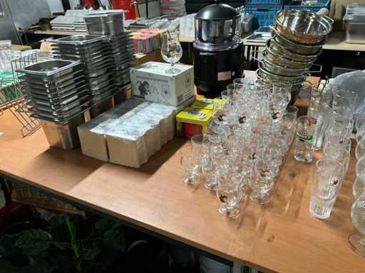 Verres et dessous de verre à bière D’Chouffe