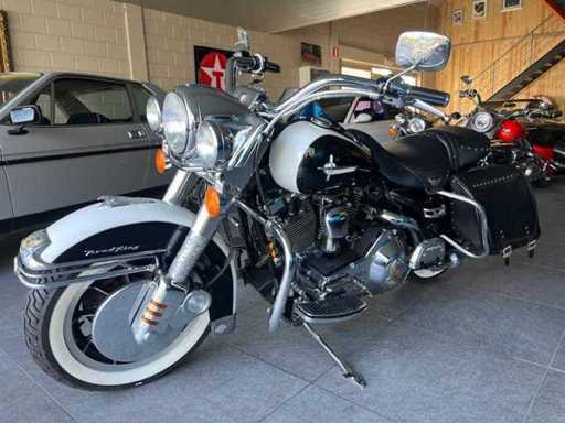 Harley Davidson - Road King - Motorcycle