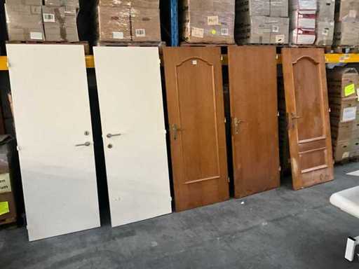 Diverse houten binnendeuren (5x)