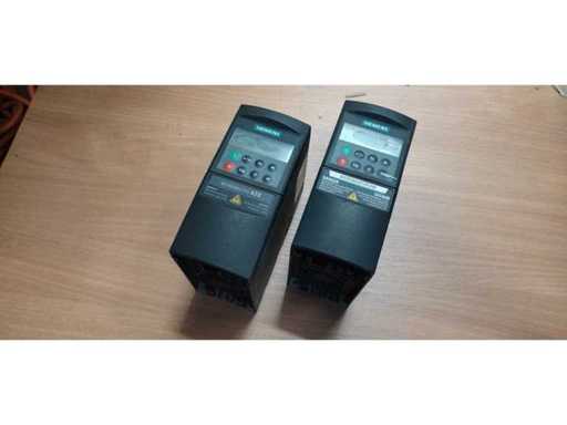 SIEMENS - 6ES6420-2UD21-5AA1 - Frequentieomvormer 1,5 kW gebruikt (2x)