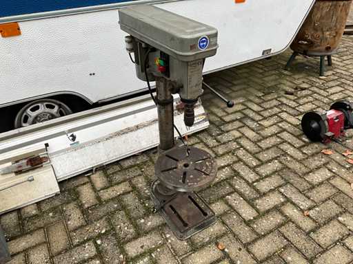 1998 Huvema HU16 Machine de forage à colonne