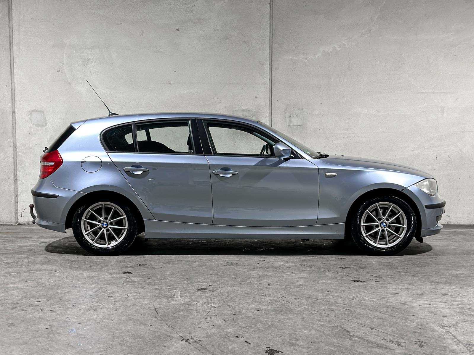 BMW 116i Corporate Business Line 1-serie 121pk 2010, 65-LFP-5