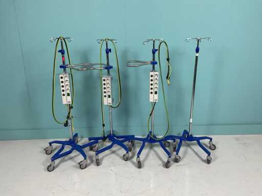 Infusion pumps (4x)