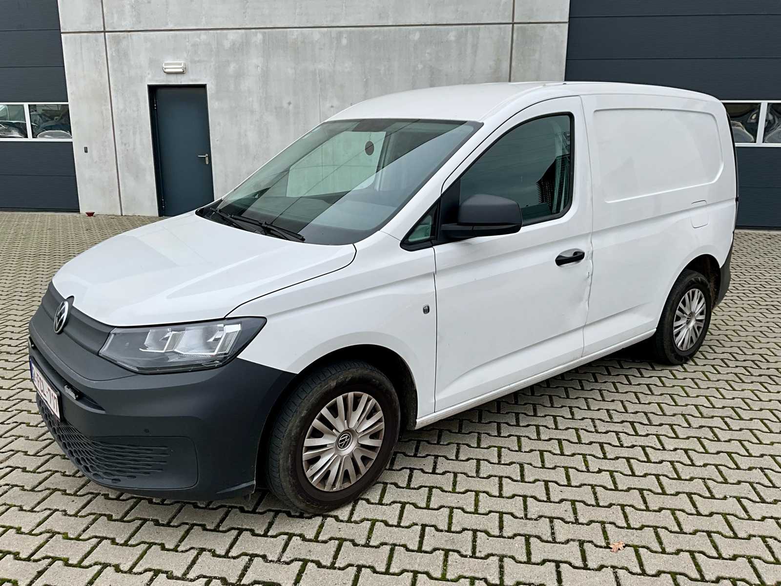 2024 VW Caddy light truck – 54000km – air-conditioned