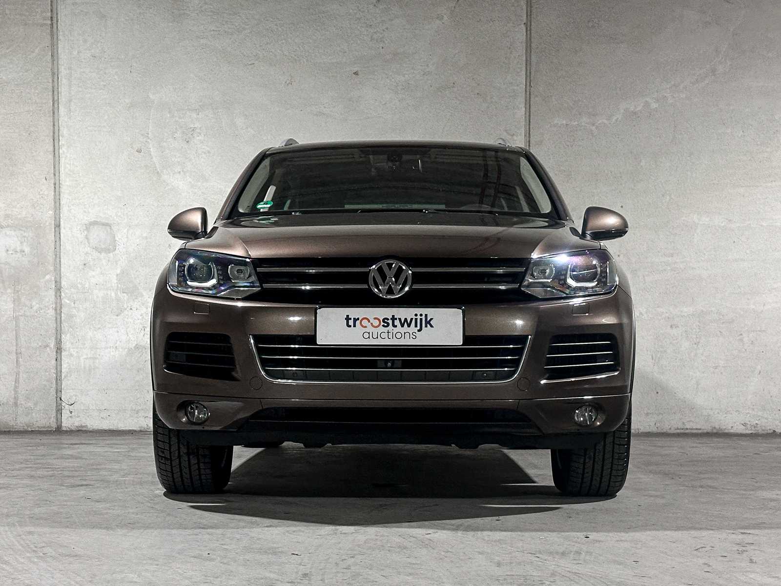 Volkswagen Touareg 3.0 TDI V6 Highline 240pk 2010, 1-SHL-90