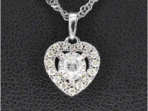 Witgouden hanger met diamanten in hartvorm