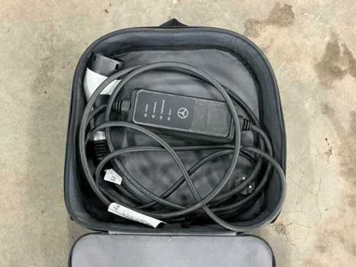 Mercedes-Benz - Car Battery Charger