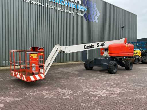 2011 Genie S-45/4WD 4x4 Platforma koszowa 15 metrów