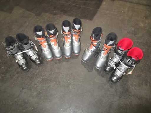 Skistiefel Mix, gebraucht (R15) (19x)