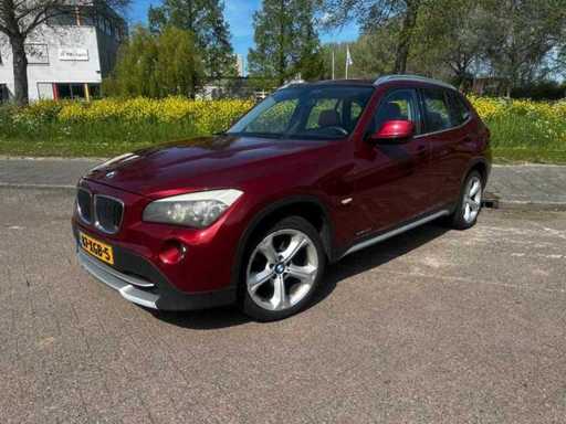 BMW X1 sDrive20i; 87-XGB-5