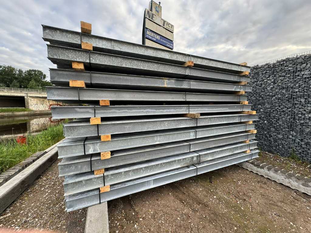 IPE 180 steel beam (10x) | Troostwijk Auctions