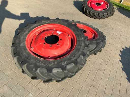 Kleber Tracker Tire with rim (2x)