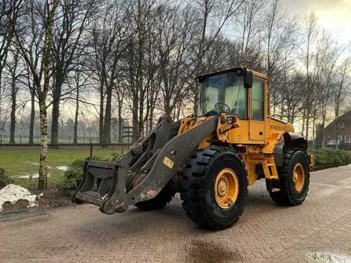 2006 Volvo L70E Shovel