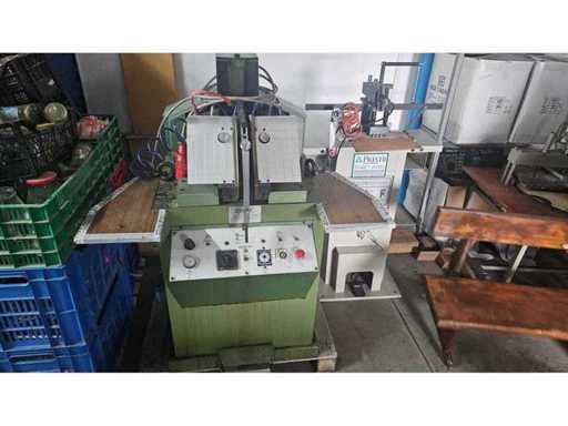 Machine à froisser le cuir MACAP