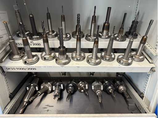   26 pcs SK50 tool holders with tools