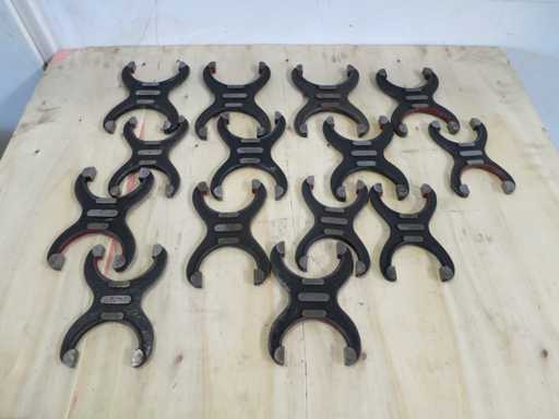 SCONOSCIUTO 70 - 100 Indicatori di Gola.