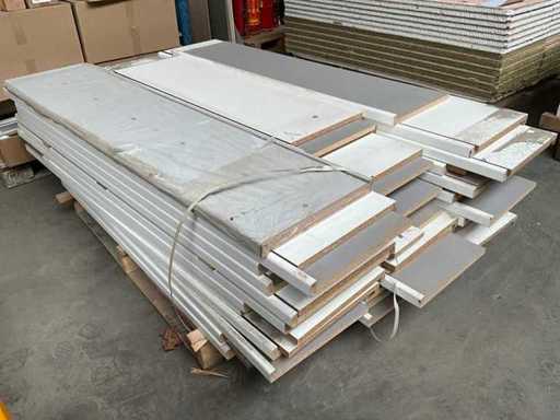 Rebords de fenêtres en bois