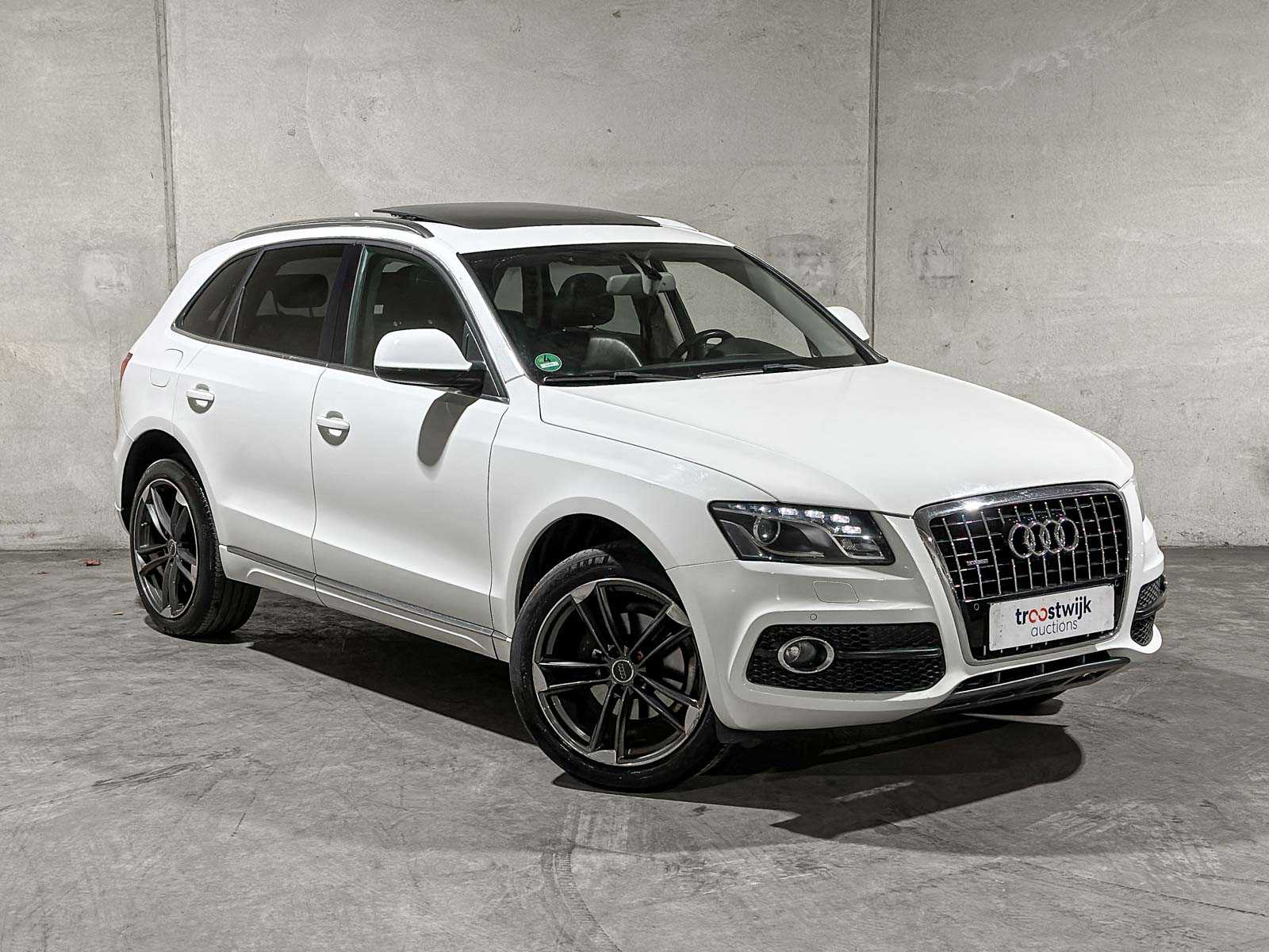 Audi Q5 3.2 FSI V6 Quattro Pro Line 269pk 2010, J-936-ZV