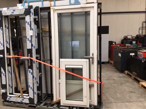 Kunststof kozijn en deur