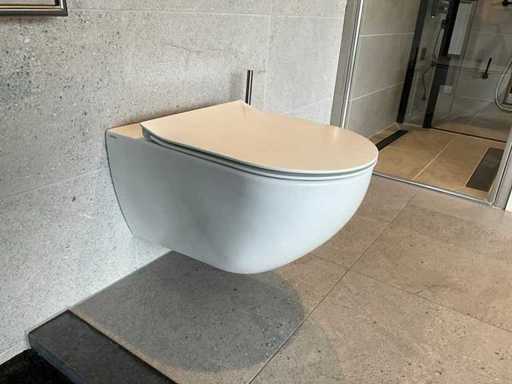 Hatria - WC montato a parete