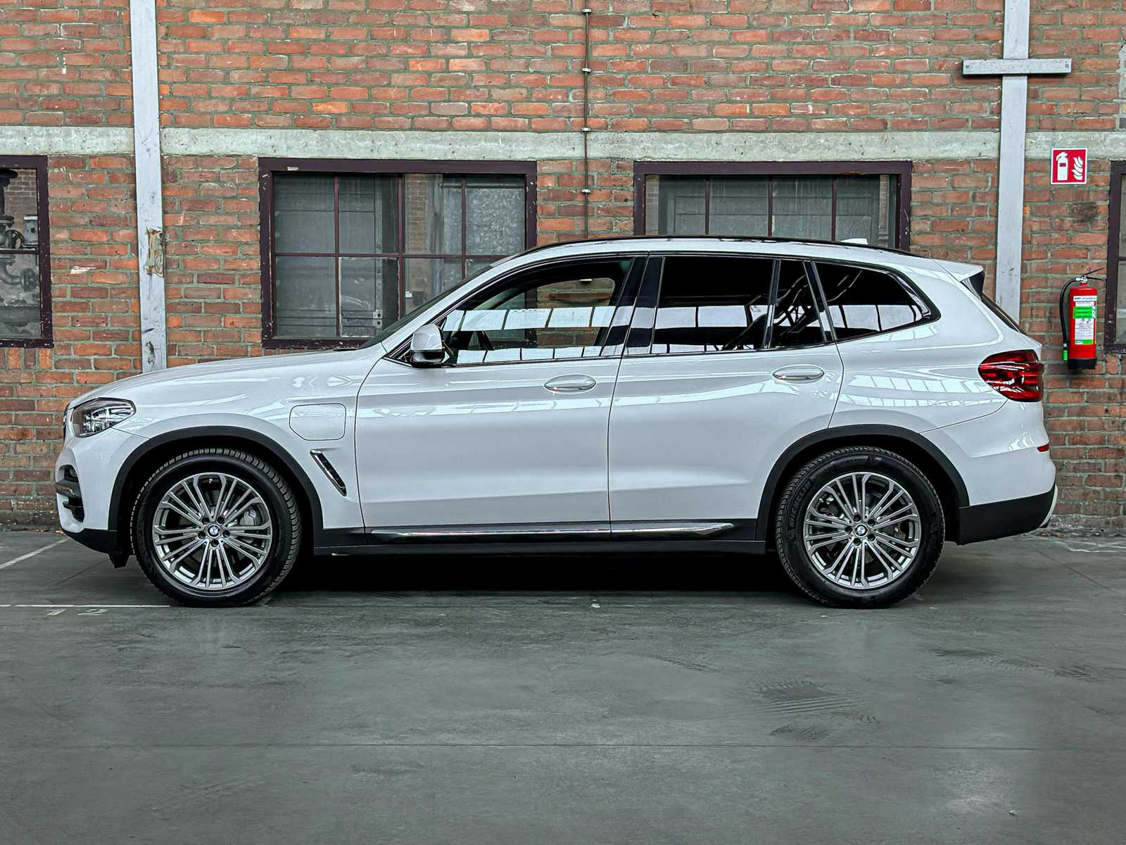 BMW X3 xDrive30e Business Edition Plus 292pk 2021 (Origineel-NL + 1e Eigenaar), N-314-FK