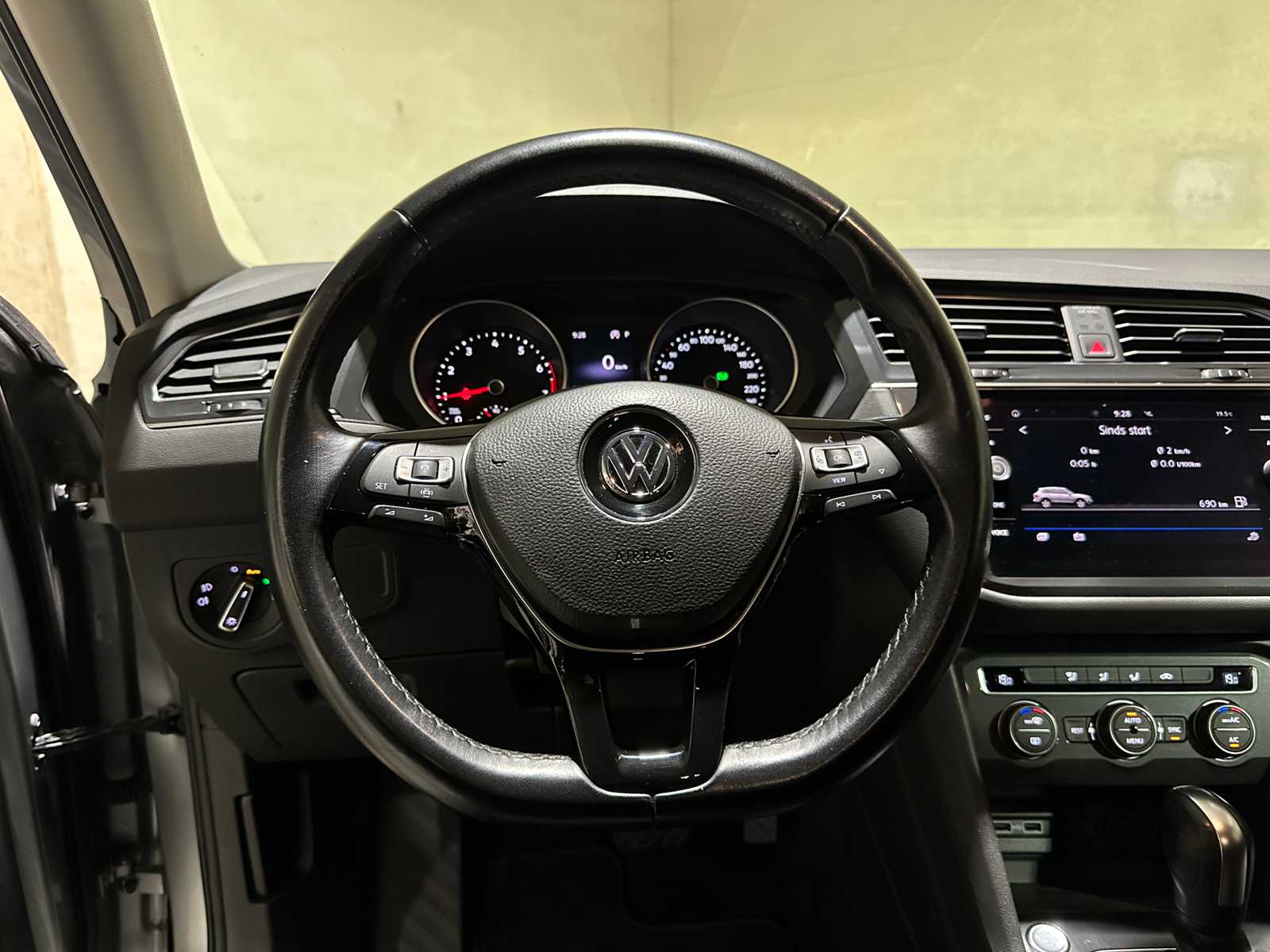 Volkswagen Tiguan Allspace 1.5 TSI Comfortline Business -Automatic- 150hp 2020, J-620-ST