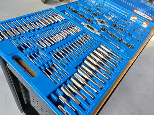 Stahlkaiser - Set de presă de sârmă 110 piese