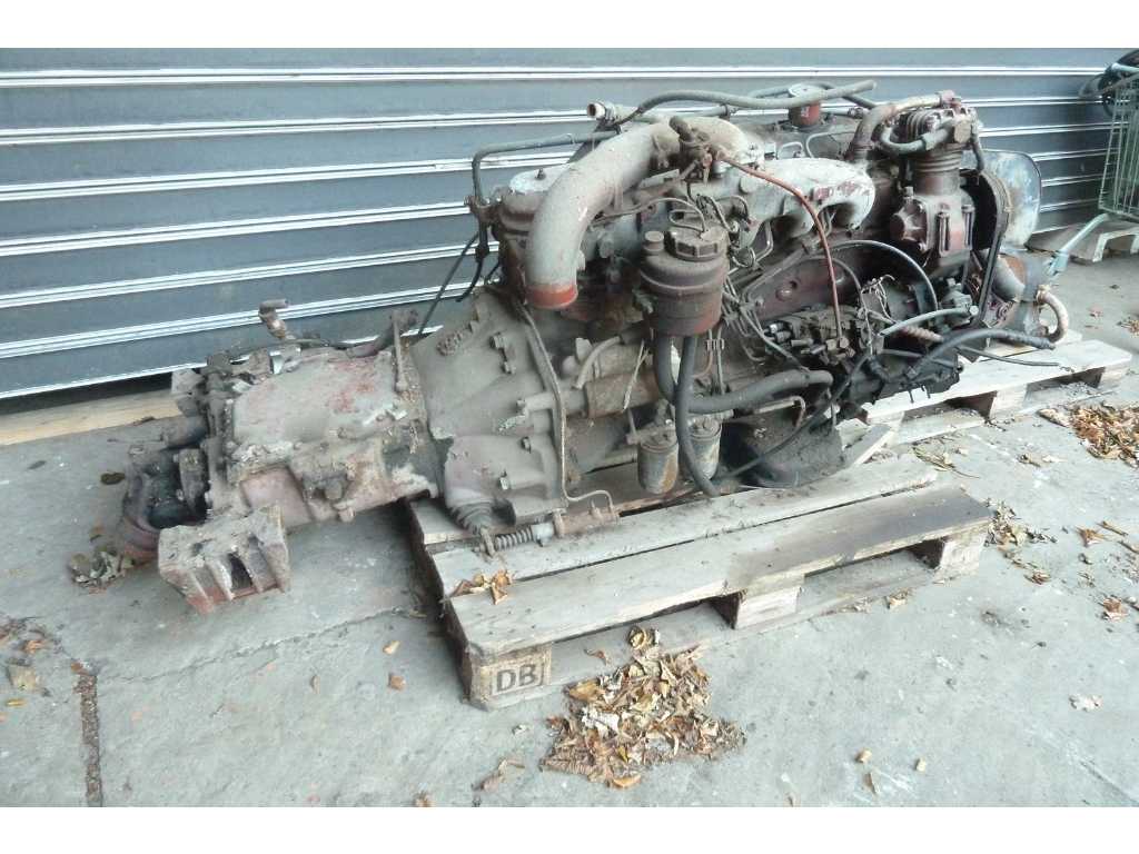 Iveco - Engine + Gearbox