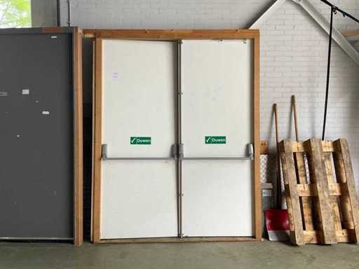 Frame hardwood