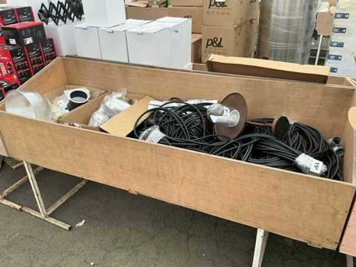 Kabel, Flansche und Zubehör