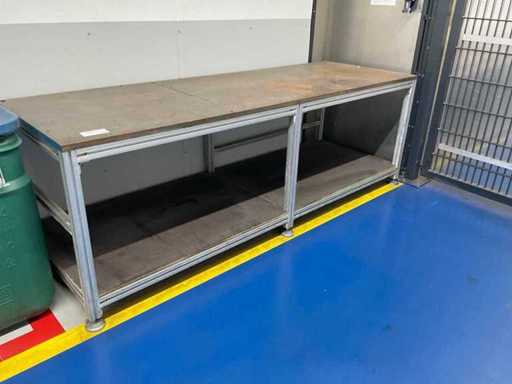 Workbench, solid