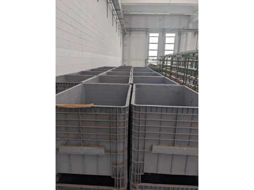 Kunststoffboxen (36x)