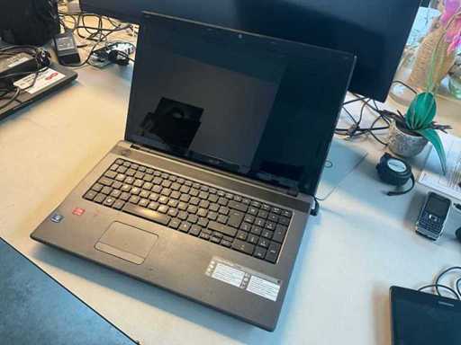 Acer Aspire 7250 Laptop