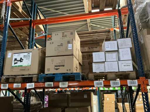 Verschiedene Wohn- und Gartengegenstände