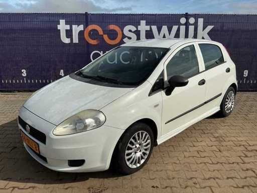 2010 - Fiat Grande Punto Passenger Car