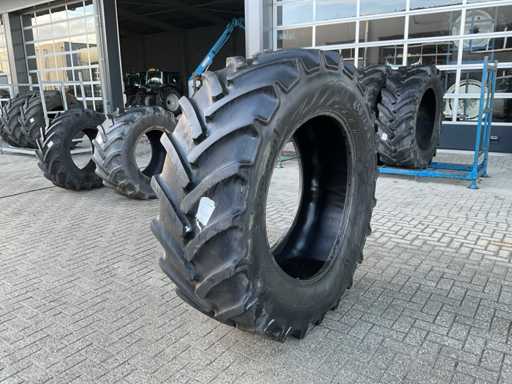 Continental Contract AC65 Tire